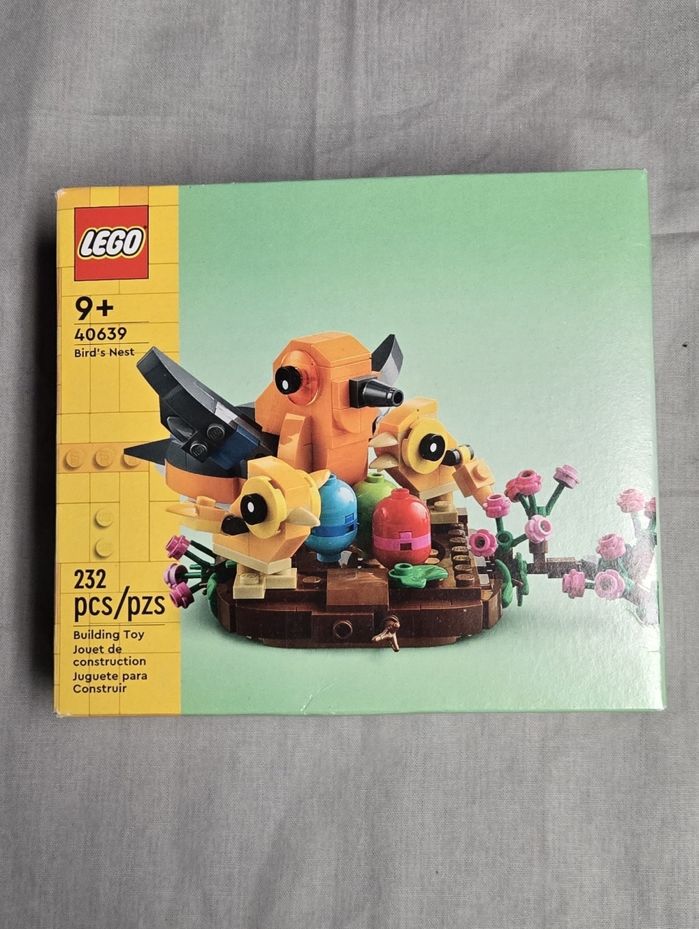 LEGO Bird's Nest (40639) Opened